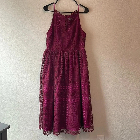 ASOS size 8 lined crochet lace midi fit and flare dress - Picture 1 of 10